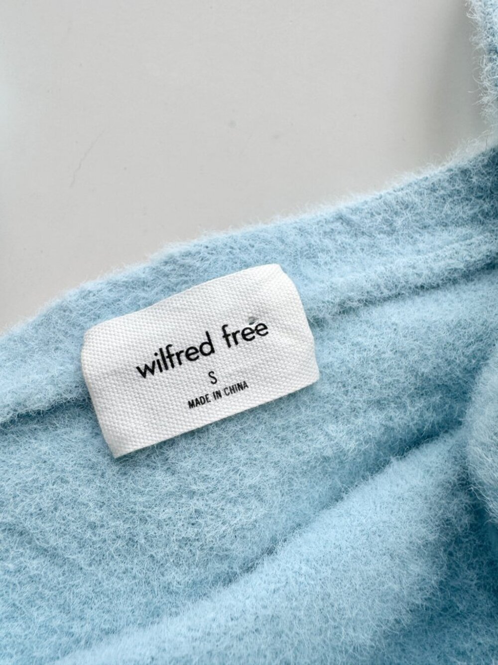 NWOT Aritzia WILFRED FREE Hush Knit Dream Blue Chenille Cropped Tank Top, Size S - Picture 5 of 10